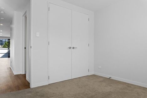 Photo of property in 117 Tarapuka Road, Westgate, Auckland, 0814