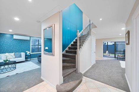 Photo of property in 30 South Kensington Way, Henderson, Auckland, 0612