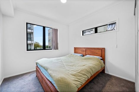 Photo of property in 20/11 Carlos Drive, Flat Bush, Auckland, 2016