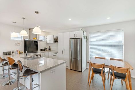 Photo of property in 9 Robalan Close, Halswell, Christchurch, 8025