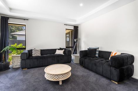 Photo of property in 11 Woodlaw Crescent, Prebbleton, 7604