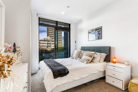 Photo of property in Frank Sargeson Apts, 505/80 Anzac Street, Takapuna, Auckland, 0622