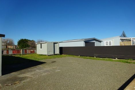 Photo of property in 46 Pratt Avenue, Foxton Beach, Foxton, 4815
