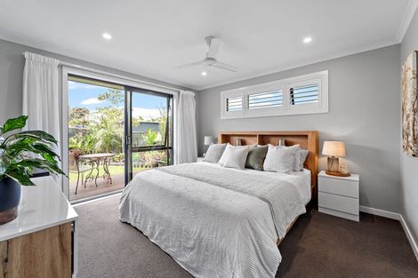 Photo of property in 39 Surf View Crescent, Red Beach, 0932