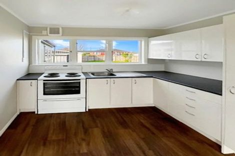 Photo of property in 18-24 Devon Crescent, Bulls, 4818