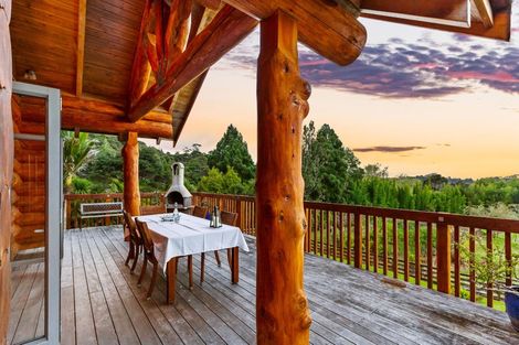 Photo of property in 847 West Coast Road, Oratia, Auckland, 0604