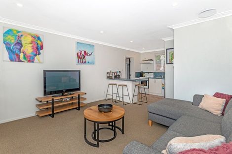 Photo of property in 2/10 Queens Road, Elgin, Gisborne, 4010