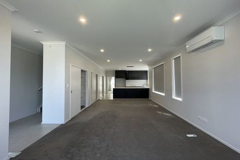 Photo of property in 3 Fort Lincoln Loop, Karaka, Papakura, 2113