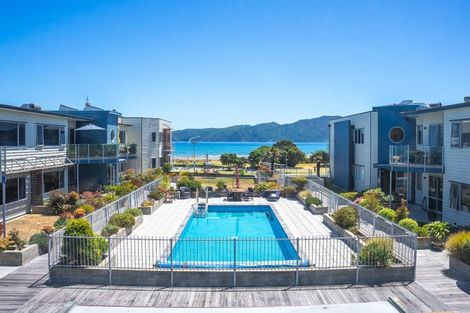 Photo of property in 4-u27 Seaview Road, Paraparaumu Beach, Paraparaumu, 5032