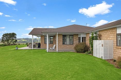 Photo of property in 135b Hutchinson Road, Helensville, 0875