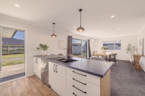 Photo of property in 15 Fairbairn Road, Rolleston, 7614