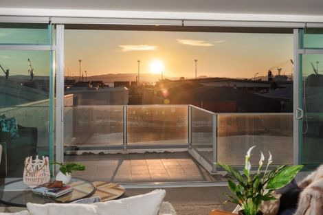 Photo of property in Palm Cove Apartments, 201/6 Tawa Street, Mount Maunganui, 3116