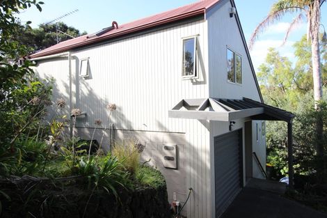 Photo of property in 1/86 Oaktree Avenue, Browns Bay, Auckland, 0630