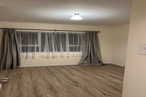 Photo of property in 36 Goodwood Drive, Goodwood Heights, Auckland, 2105