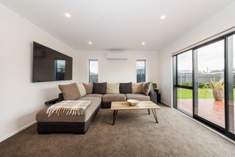 Photo of property in 7b Terrace Street, Marton, 4710