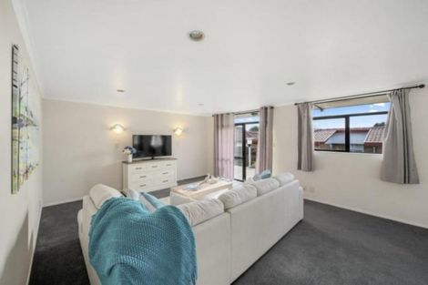 Photo of property in 12 Botanic View, Manurewa, Auckland, 2105