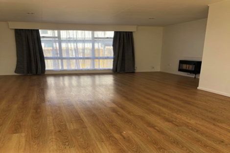 Photo of property in 184/84a Greenslade Crescent, Northcote, Auckland, 0627