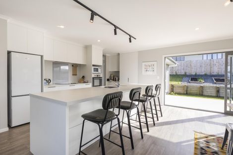 Photo of property in 15 Poplar Grove, Feilding, 4702