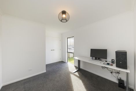 Photo of property in 15 Poplar Grove, Feilding, 4702