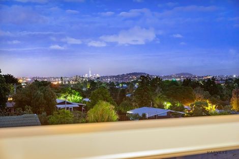 Photo of property in 23 Lemnos Place, Titirangi, Auckland, 0604