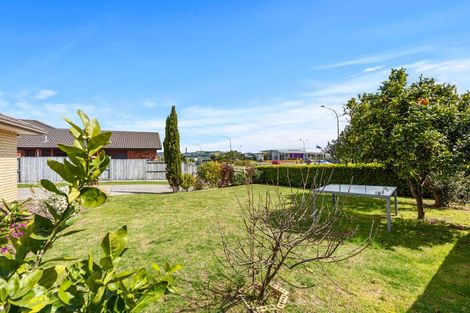 Photo of property in 27 Golden Sands Drive, Papamoa Beach, Papamoa, 3118