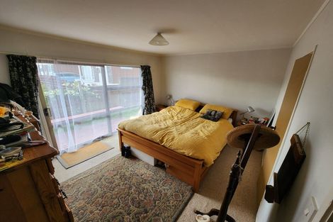 Photo of property in 1/11 Cromdale Avenue, Highland Park, Auckland, 2010
