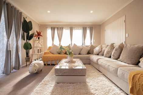 Photo of property in 4 Nevada Way, Kelvin Grove, Palmerston North, 4414