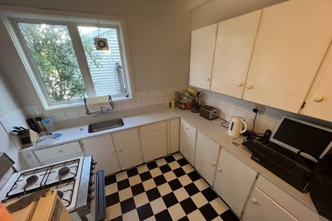 Photo of property in 2u2 Brooklyn Terrace, Brooklyn, Wellington, 6021