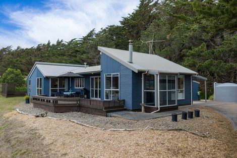 Photo of property in 208 Park Avenue, Waitarere Beach, Levin, 5510