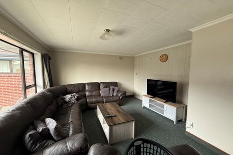 Photo of property in 8 Appleby Crescent, Burnside, Christchurch, 8053
