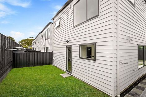 Photo of property in 4/20 Metcalfe Road, Ranui, Auckland, 0612