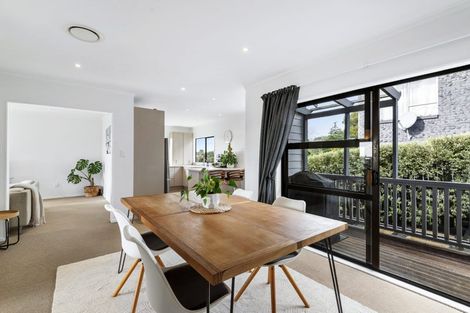 Photo of property in 3/7 Lynngate Place, Hillcrest, Auckland, 0627