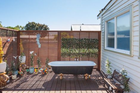 Photo of property in 93 Featherston Street, Takaro, Palmerston North, 4412