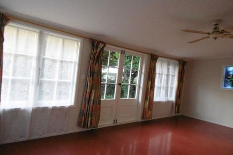 Photo of property in 8 Merchant Avenue, Te Atatu South, Auckland, 0610