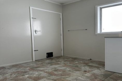 Photo of property in 12 Halberg Street, Papakura, 2110