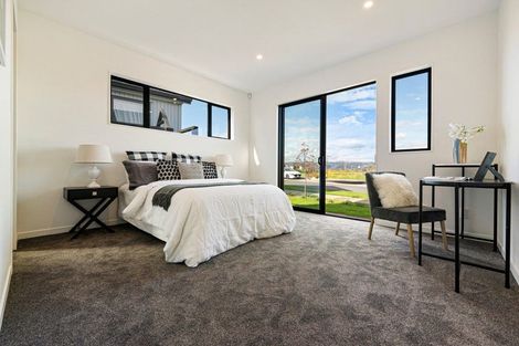 Photo of property in 6 Pineview Drive, Rosehill, 2113