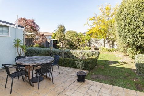 Photo of property in 104 Edward Avenue, Edgeware, Christchurch, 8013