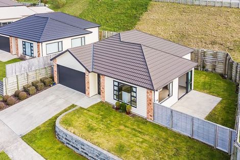 Photo of property in 72 Staithes Drive North, Whitby, Porirua, 5024