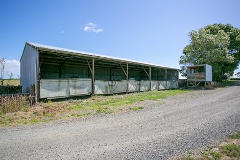 Photo of property in 32b Crispe Road, Clarks Beach, 2122