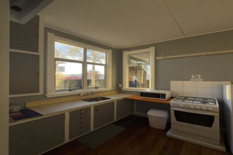Photo of property in 351 Marine Parade, Napier South, Napier, 4110