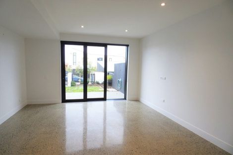 Photo of property in 218 Hobsonville Point Road, Hobsonville, Auckland, 0616