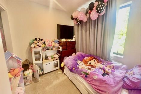 Photo of property in 28 Routley Drive, Glen Eden, Auckland, 0602