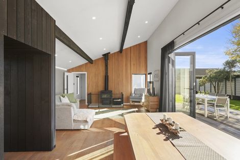 Photo of property in 19 Dunbarton Street, Redwood, Christchurch, 8051