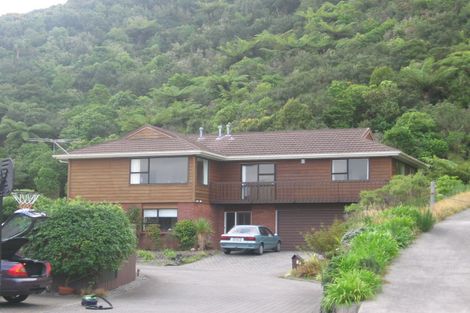 Photo of property in 67 Satara Crescent, Khandallah, Wellington, 6035