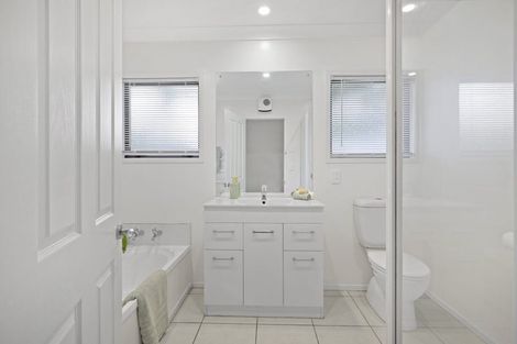 Photo of property in 316a Main Road, Tawa, Wellington, 5028