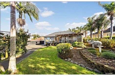 Photo of property in 13 Gladfield Lane, Te Atatu Peninsula, Auckland, 0610