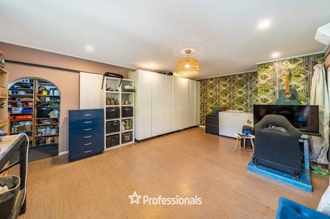 Photo of property in 132 Cheviot Road, Lowry Bay, Lower Hutt, 5013