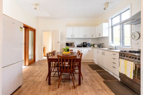 Photo of property in 30 Stone Street, Miramar, Wellington, 6022