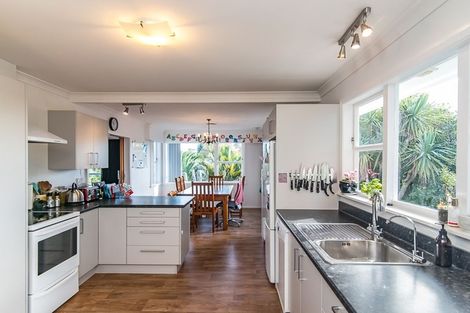 Photo of property in 6 Michael Road, Paraparaumu Beach, Paraparaumu, 5032