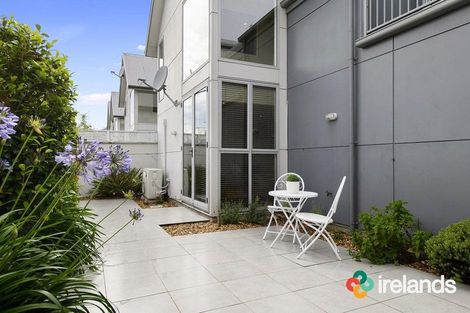 Photo of property in 2/1010 Colombo Street, St Albans, Christchurch, 8014
